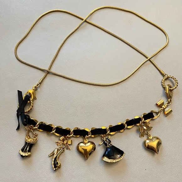 Betsey Johnson Gold Tone Black Multi Charms Necklace NWOT - Picture 10 of 13